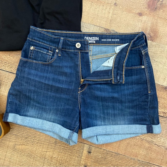 LEVIS Denizen Hi Rise Denim Shorts... GREAT STRETCH, COMFORT - Picture 4 of 9